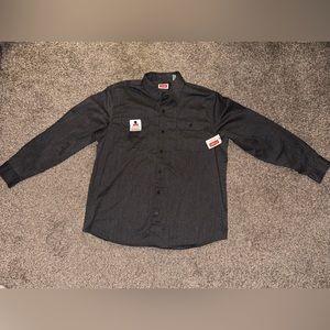 Wrangler Men’s black Heather long sleeve relaxed fit epic soft woven shirt